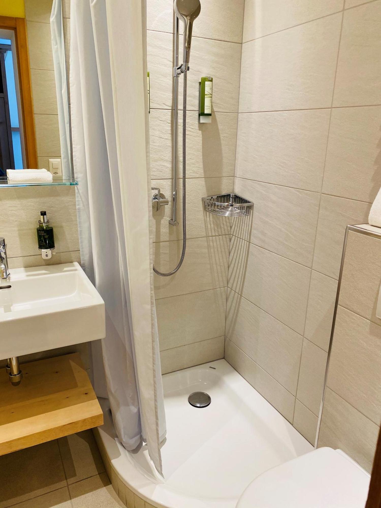 Hotel Maria Sils-Maria Habitación foto