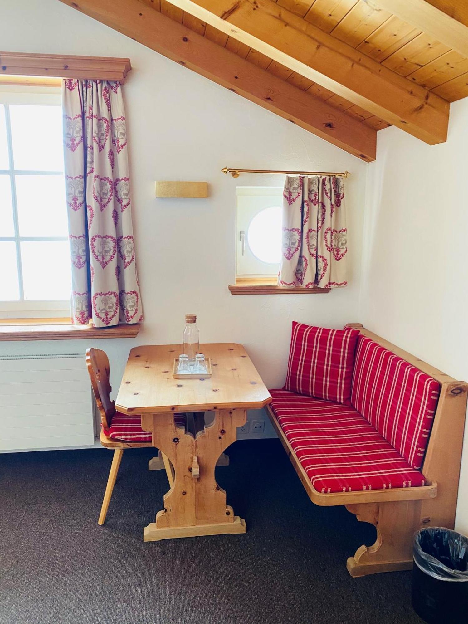 Hotel Maria Sils-Maria Habitación foto